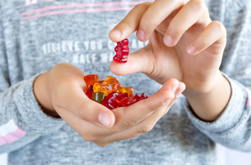 Delta-9 Gummies vs. Smoking: Which is Better for You?